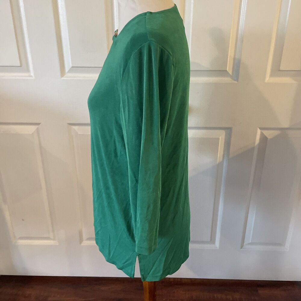Travelers Chicos Womens Pullover Tunic Top Size 1 US  8/10 Green Slinky V Neck - Picture 5 of 12